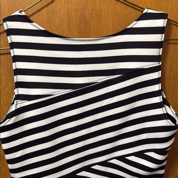 Michael Kors Black and White Sheath Midi - Picture 5 of 8